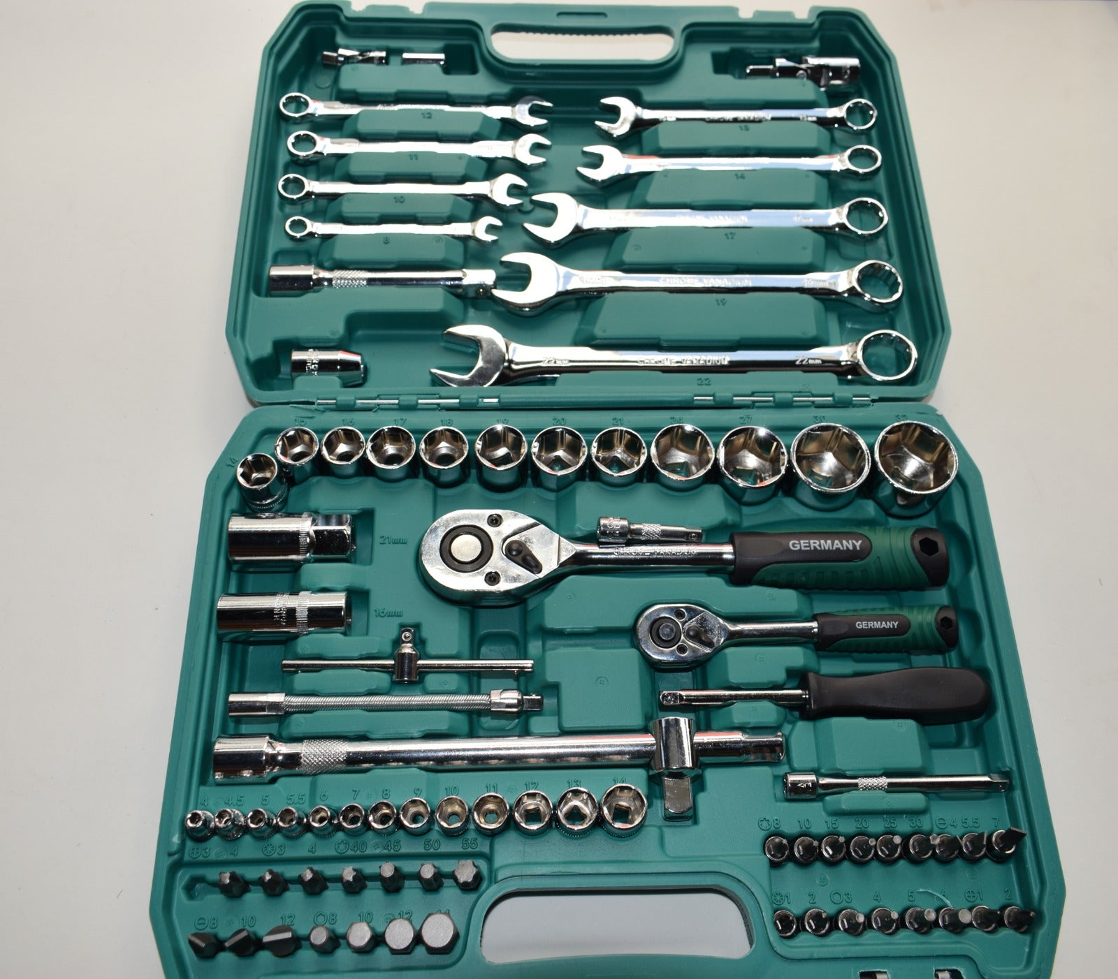 Kit Llaves y Copas 81 pcs